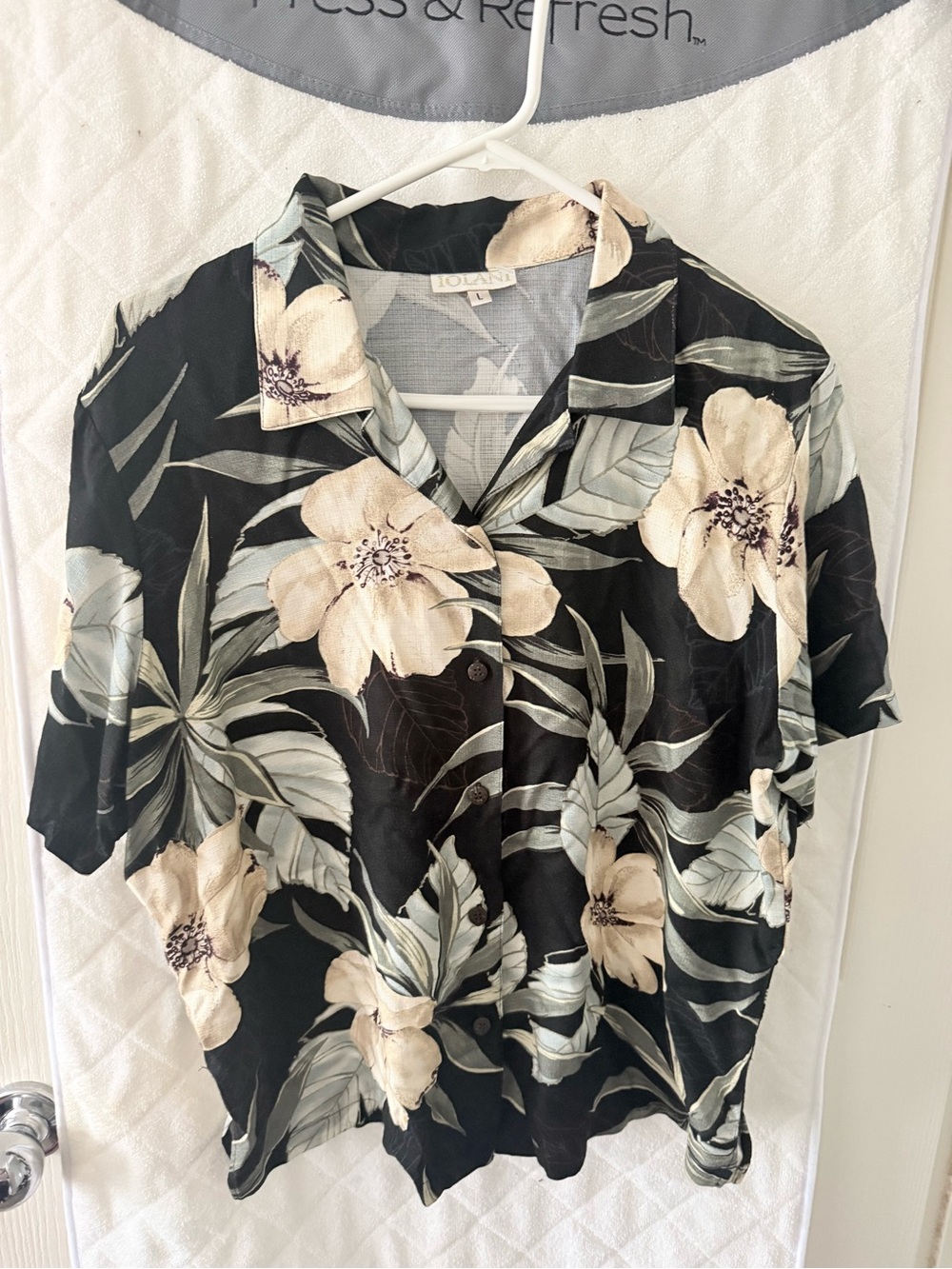 IOLANI Hawaiian Aloha Shirt Black Hibiscus Floral Size Large L